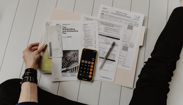 Calculator and notepad for financial planning